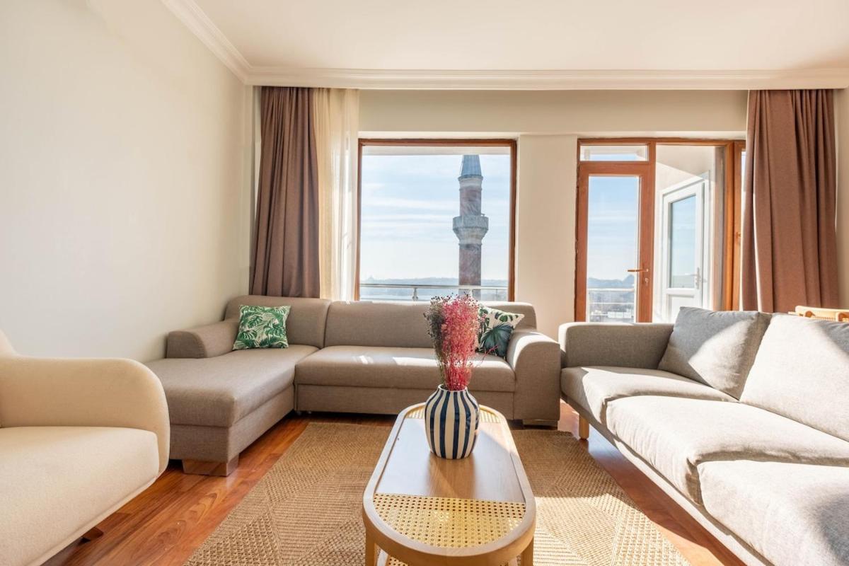 Bosphorus View With 3 Bedrooms İstanbul