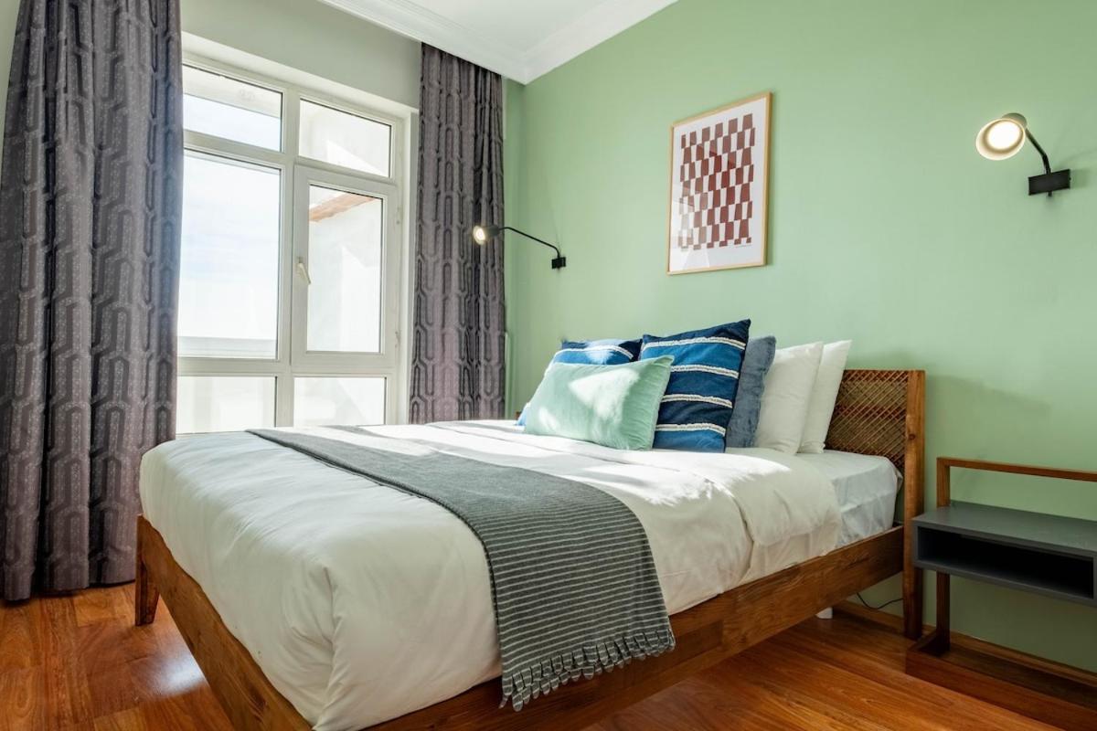 Bosphorus View With 3 Bedrooms *